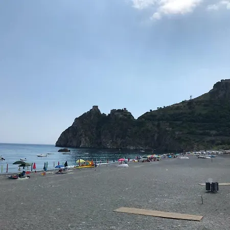 Semesterbostad Casa Silvy SantʼAlessio Siculo
